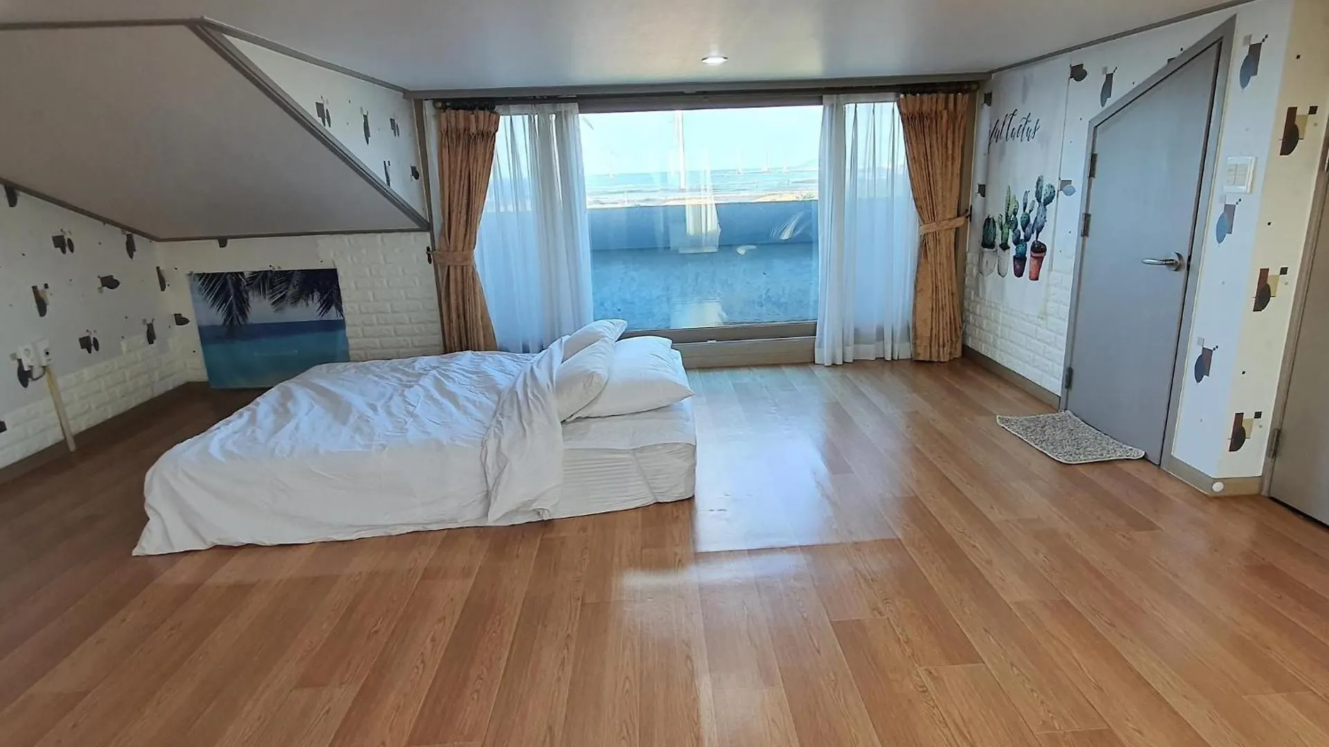 Jeju Basafan Spa Pension 0*,
