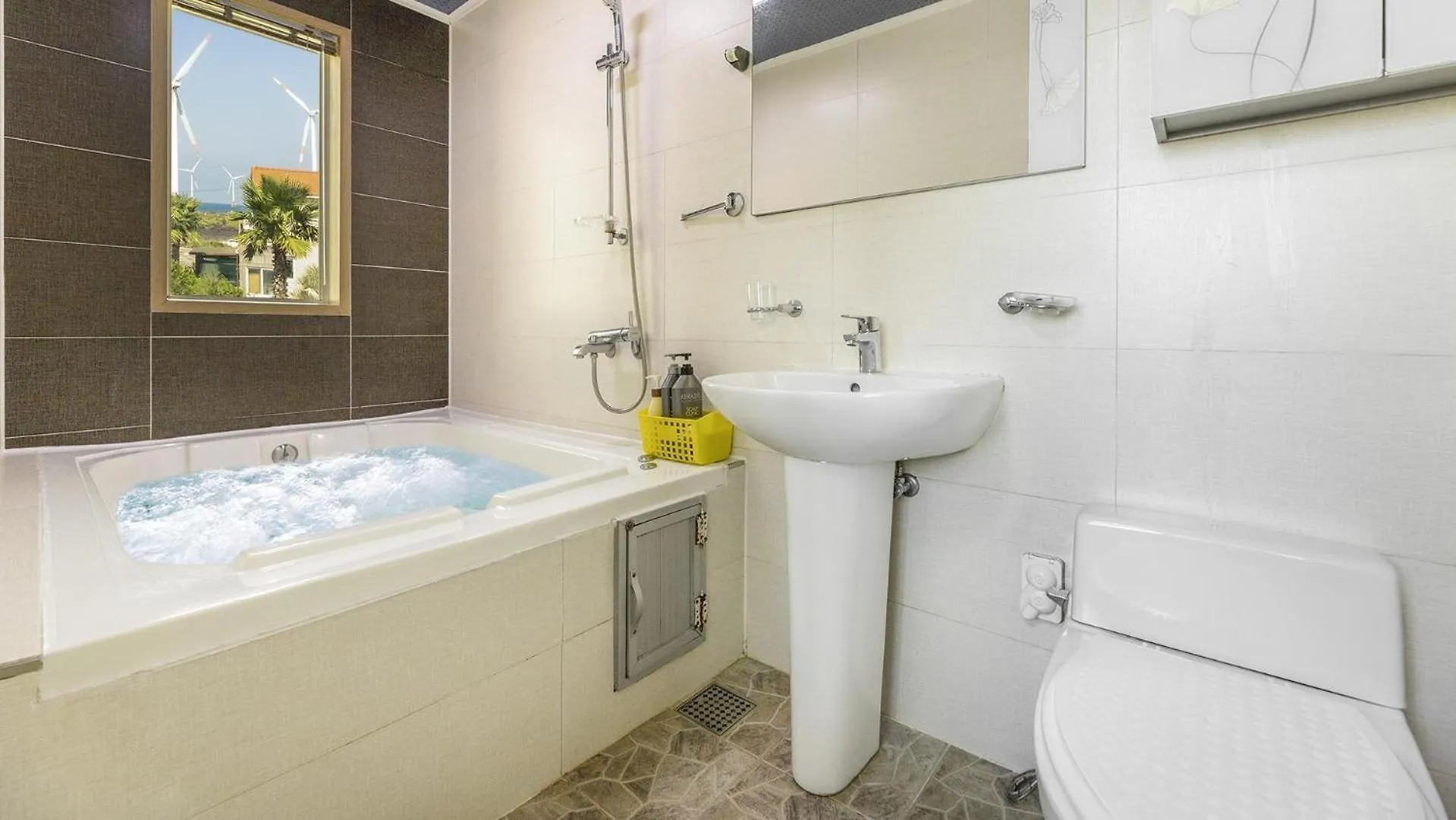 Jeju Basafan Spa Pension Guest house