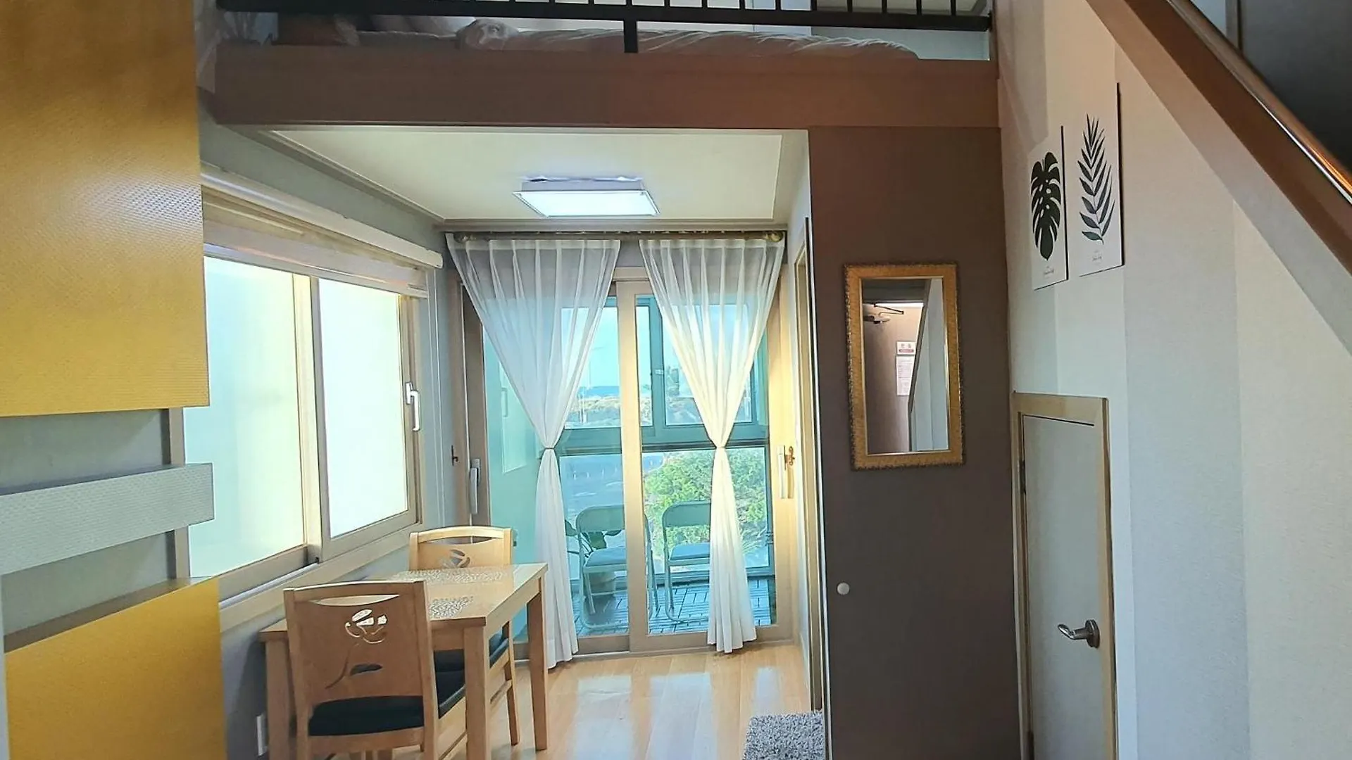 Guest house Jeju Basafan Spa Pension